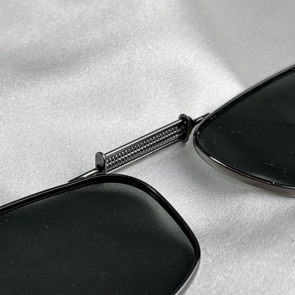Solar Shield Scratch Resistant Lenses Polarized‎ Clip-ons 100% UVA/UVB 50 Rec 5